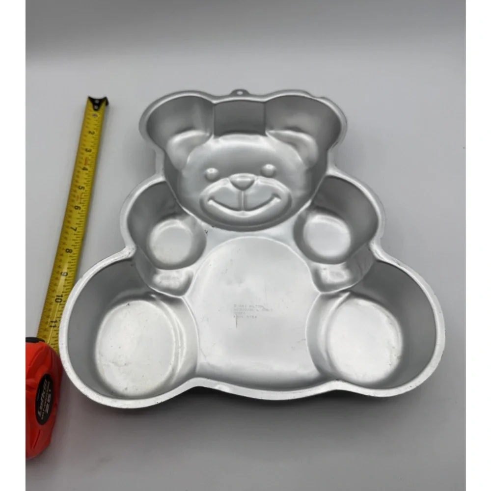 Vintage 1982 Wilton Teddy Bear Cake Pan 502-3754, Full size, Baking Cake Pre-own